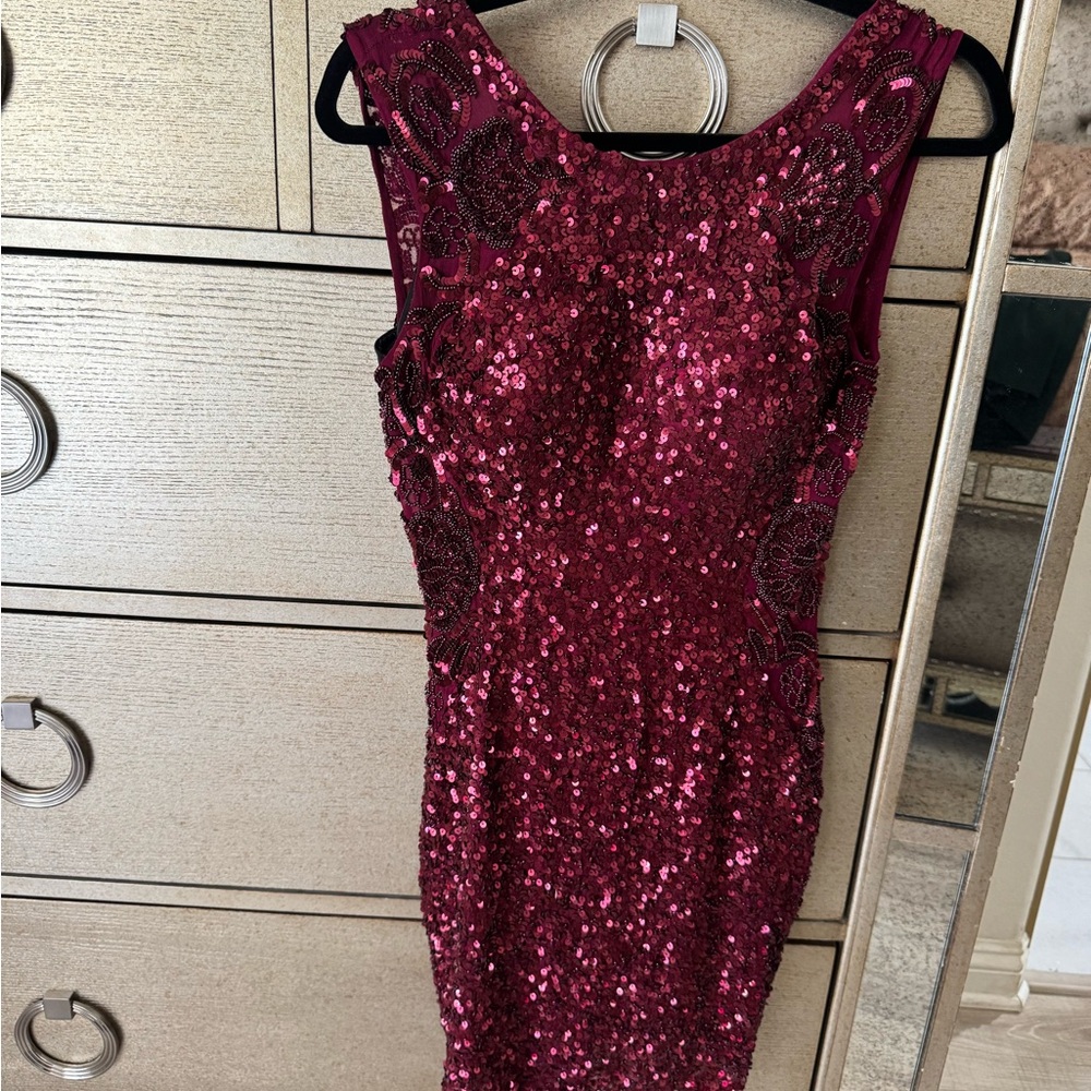 Elegant Sequin Dress in Deep Red